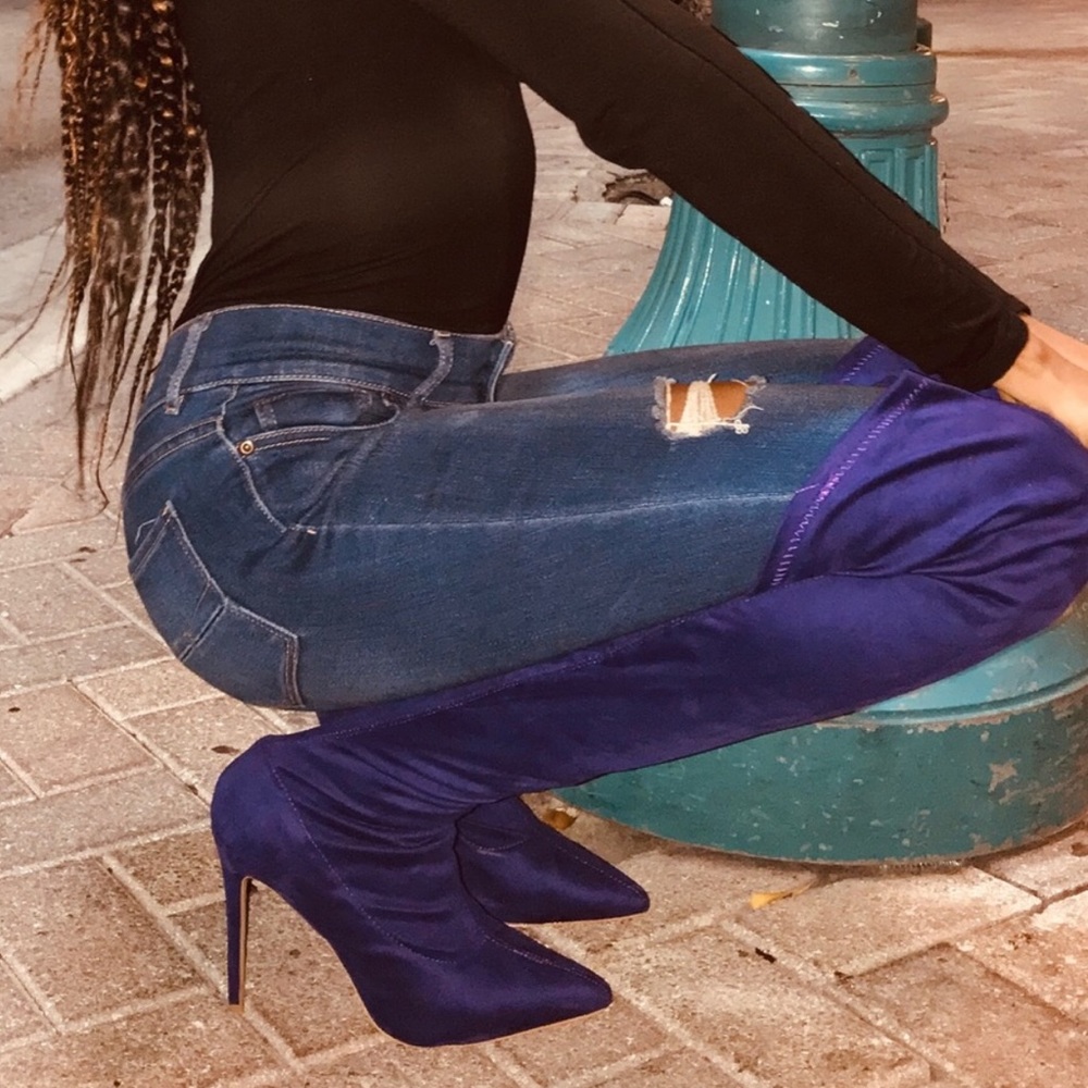 Sale! Knee high pointed purple boots